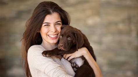 mujer folla con perro|Hermosa Mujer Mantenía Relaciones con su perro IMPACTANTE。